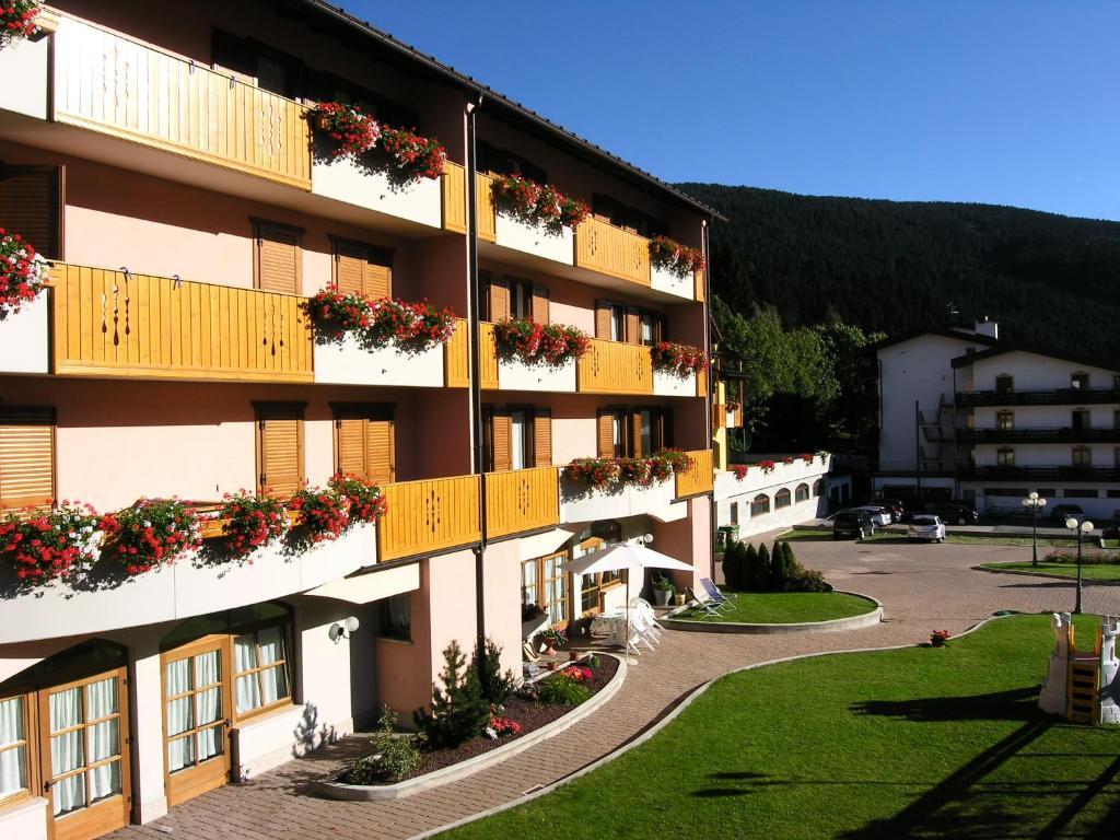 Residence Antares Andalo Εξωτερικό φωτογραφία
